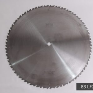 Hartmetall bestücktes Kreissägeblatt 700 x 4.20 x 30 mm – 84 WZ passend für Brennholz